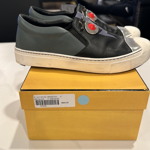 FENDI SLIP ONS LOAFERS EYES & EYELASH DETAIL. VERY GOOD CONDITION. RARE - Picture 8 of 16